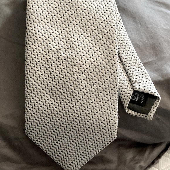 Hugo Boss Silk Tie - Picture 1 of 3